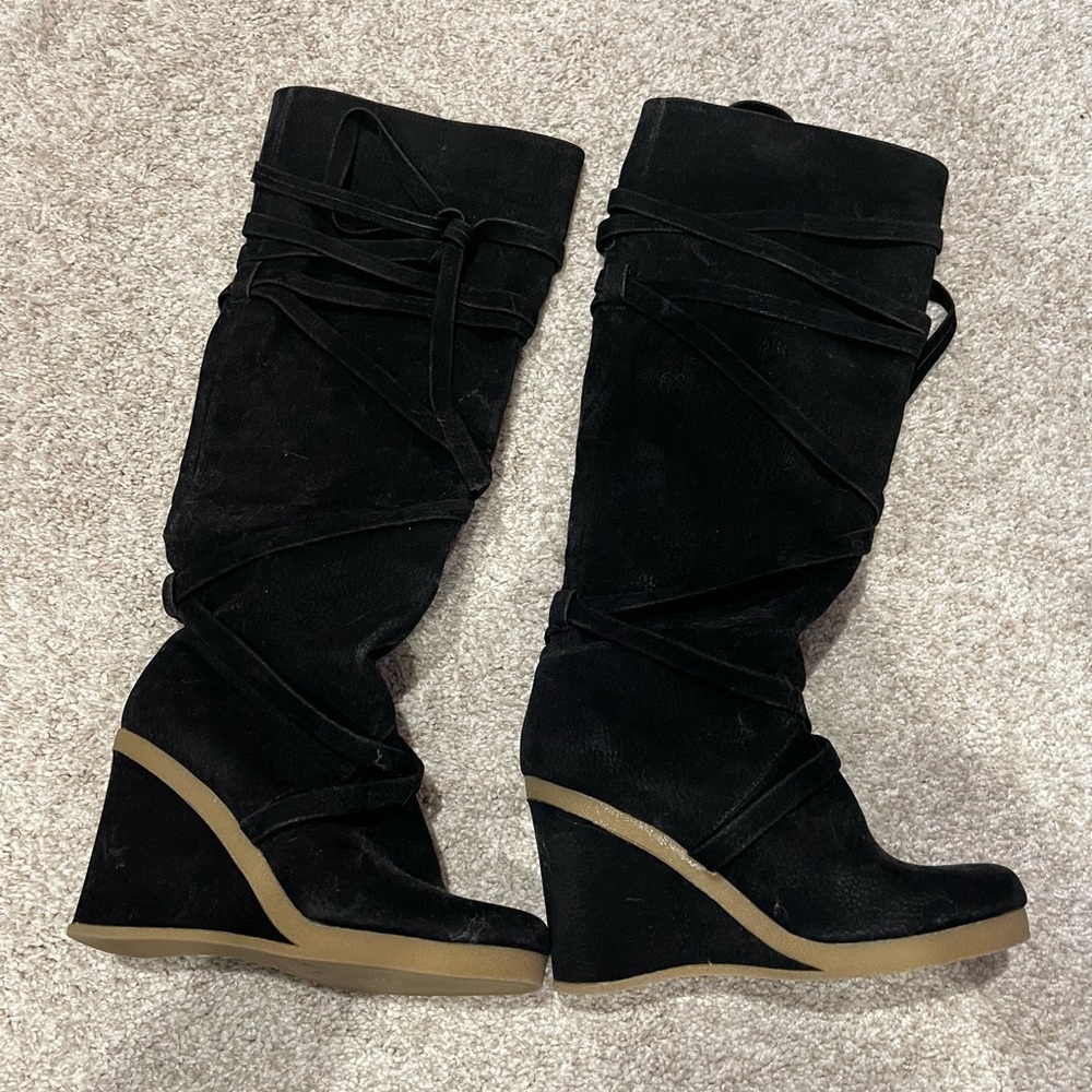 Expressions Black Faux Suede Strappy Wedge Heel Boots Size 6